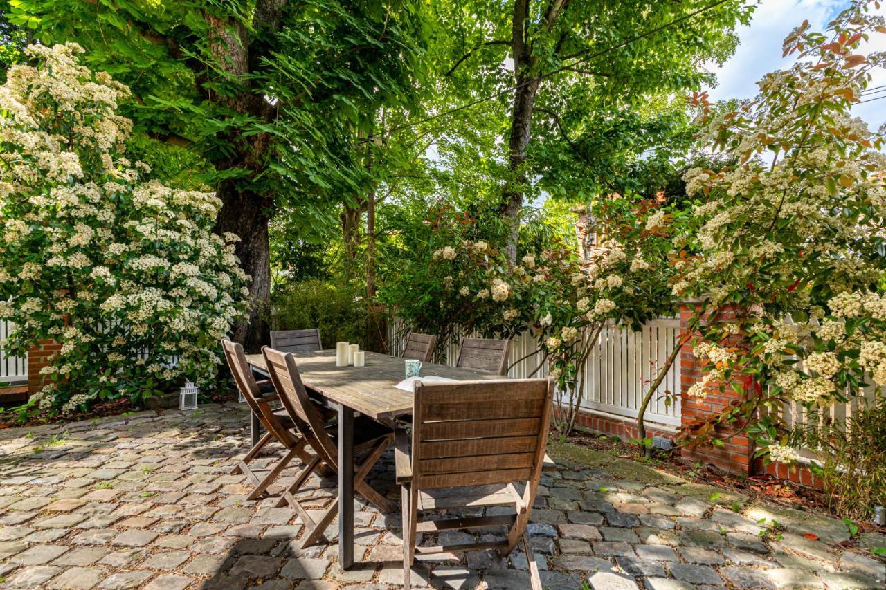 Art & Curiosity Cabinet Style Appartement With Paris View, Villa Des Ammonites Meudon Exterior photo